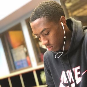 Meet your Posher, Corey